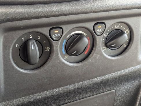 Used 2019 Ford Transit 350 XLT image 20