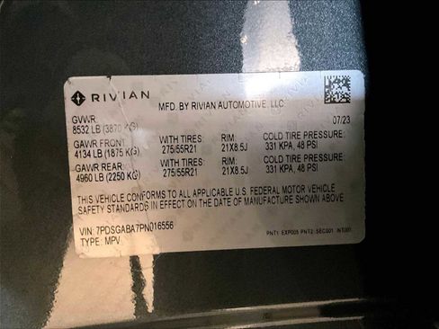 Used 2023 Rivian R1S Adventure image 37