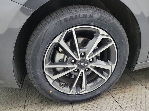 Used 2022 Kia Forte LXS image 31