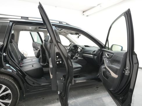 Used 2023 Subaru Forester Limited w/ Popular Package #3 image 31