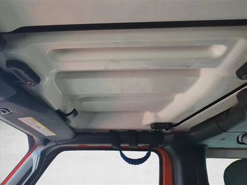 Used 2023 Jeep Wrangler Sport AWD/4WD image 15