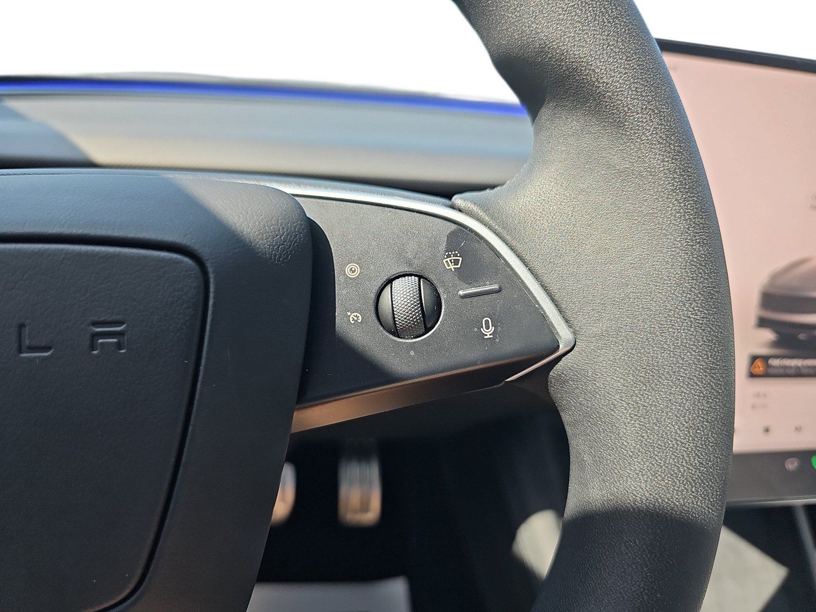 Used 2025 Tesla Model 3 Performance AWD/4WD image 15