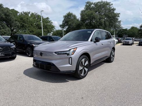 New 2026 Volvo EX90 Plus RWD image 2