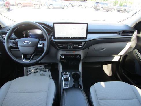 Used 2026 Ford Escape SE w/ Class II Trailer Tow Package FWD image 5