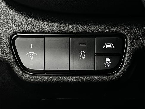 Used 2023 Kia Seltos LX image 20