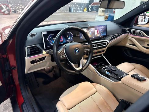 Used 2023 BMW i4 eDrive35 w/ Premium Package RWD image 16