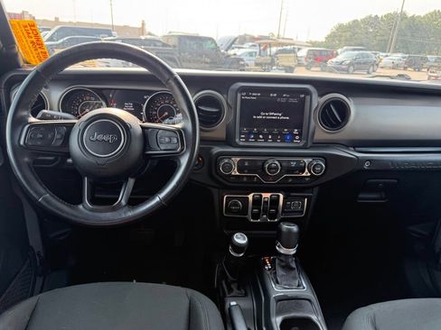 Used 2021 Jeep Wrangler Unlimited Sport AWD/4WD image 8