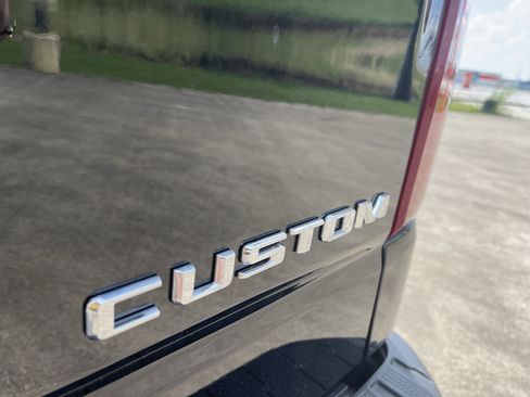 Used 2025 Chevrolet Silverado 1500 Custom image 13