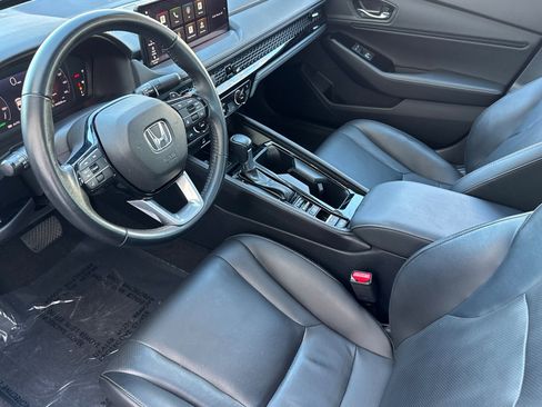 Used 2023 Honda Accord Touring image 4