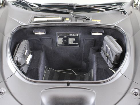 Used 2022 Ferrari F8 Tributo RWD image 57