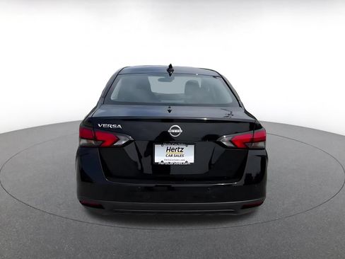 Used 2025 Nissan Versa SV FWD image 12