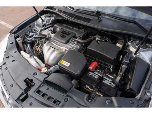 Used 2017 Toyota Camry LE image 27