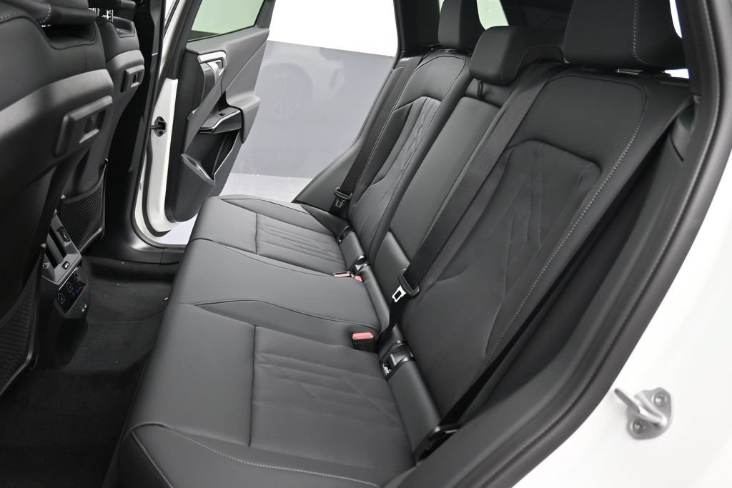 New 2026 BMW X3 xDrive30i w/ Premium Package AWD/4WD image 16