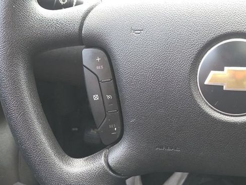 Used 2009 Chevrolet Impala LT FWD image 31
