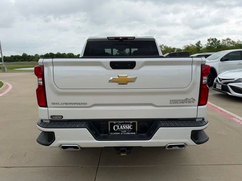 Used 2025 Chevrolet Silverado 1500 High Country image 4