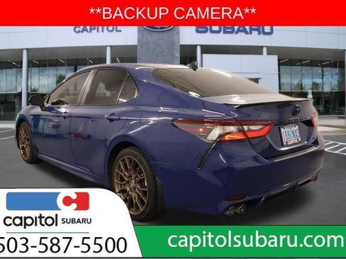 Used 2023 Toyota Camry SE image 6