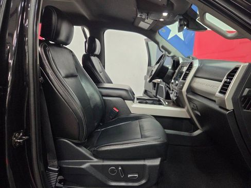 Used 2019 Ford F250 Lariat w/ Lariat Ultimate Package image 8