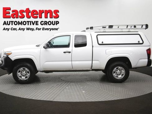 Used 2020 Toyota Tacoma SR RWD image 59