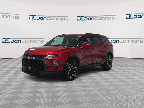 Used 2023 Chevrolet Blazer RS w/ Driver Confidence II Package FWD image 4