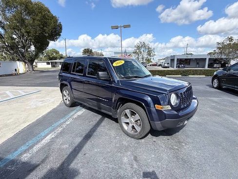 Used 2016 Jeep Patriot High Altitude image 2