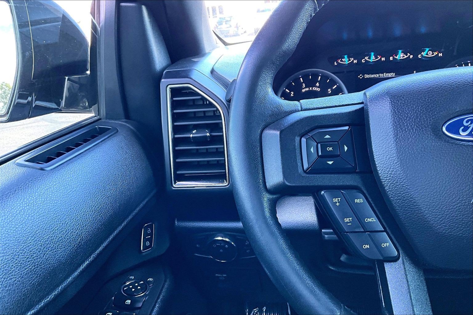 Used 2020 Ford Expedition Max XL AWD/4WD image 18
