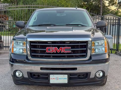 Used 2009 GMC Sierra 1500 W/T w/ SL Package RWD image 2