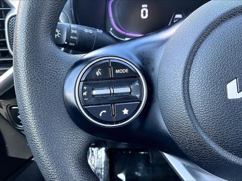 Used 2024 Kia Soul LX w/ Option Group 015 image 16