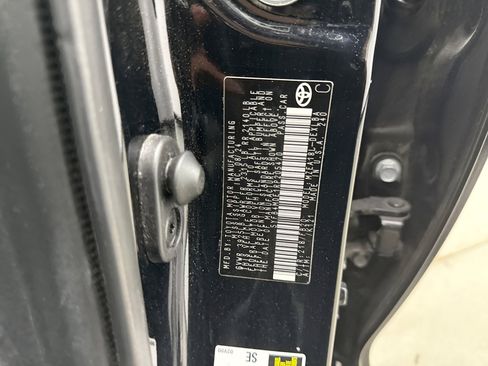 Used 2024 Toyota Corolla LE FWD image 20