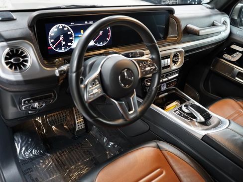 Used 2021 Mercedes-Benz G 550 w/ G Manufaktur Interior Package image 11