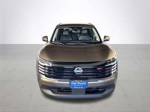 Used 2025 Nissan Kicks SR image 3