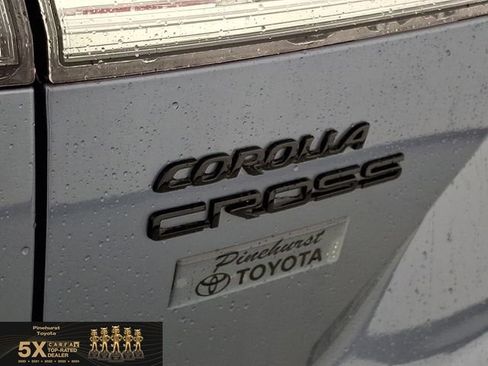 Used 2025 Toyota Corolla Cross AWD Hybrid image 36