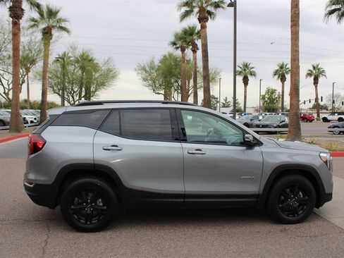 Used 2023 GMC Terrain AT4 image 6