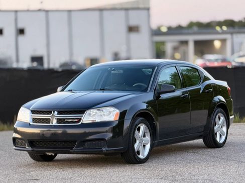 Used 2013 Dodge Avenger SE FWD image 5