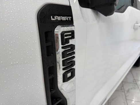 Used 2024 Ford F250 Lariat AWD/4WD image 33