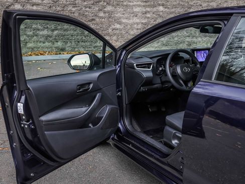 Certified 2023 Toyota Corolla LE image 23