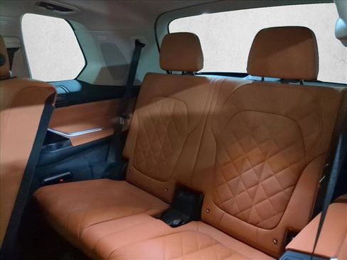 New 2026 BMW X7 xDrive40i image 17