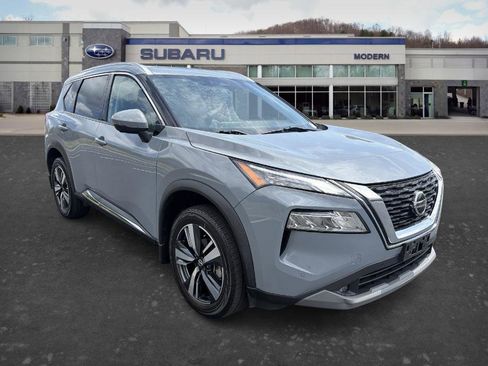 Used 2021 Nissan Rogue SL w/ Premium Package FWD image 3