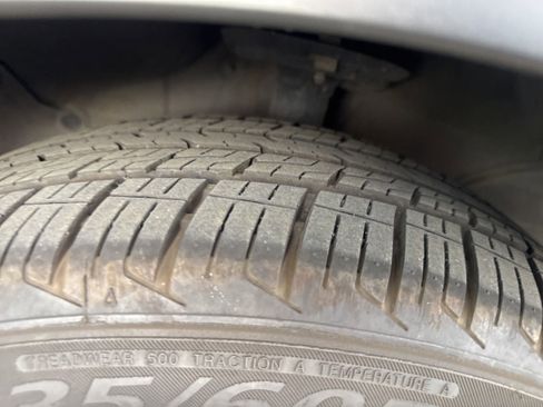 Used 2018 Honda CR-V EX image 3