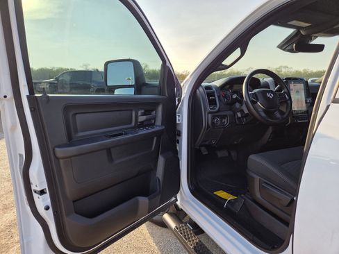 New 2025 RAM 2500 Tradesman image 13
