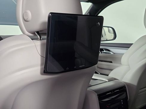 New 2026 Jeep Grand Wagoneer L Limited w/ Rear Seat Video Group I AWD/4WD image 33