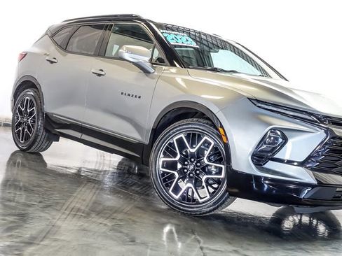 Certified 2023 Chevrolet Blazer RS w/ Enhanced Convenience Package AWD/4WD image 5