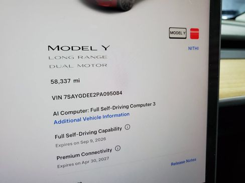 Used 2023 Tesla Model Y Long Range AWD/4WD image 30