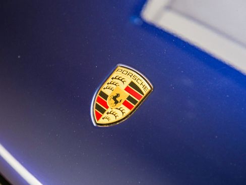 Certified 2023 Porsche Macan S AWD/4WD image 12