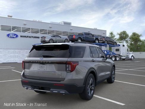 New 2026 Ford Explorer Active image 9