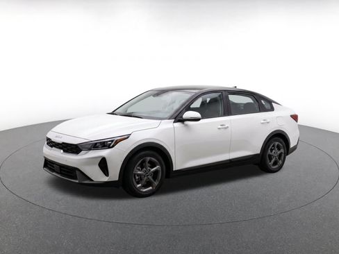 Used 2025 Kia K4 FWD image 3