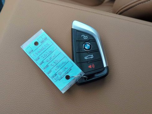 Used 2026 BMW 330i xDrive Sedan w/ Premium Package image 36