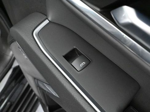 Used 2024 GMC Sierra 2500 Denali w/ Denali Reserve Package image 57