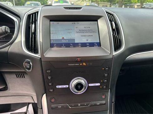 Used 2020 Ford Edge Titanium w/ Class II Trailer Tow Package AWD/4WD image 14