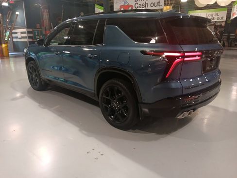 Used 2026 Chevrolet Traverse RS w/ LPO, Floor Liner Package AWD/4WD image 8
