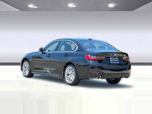 Used 2025 BMW 330i Sedan RWD image 3